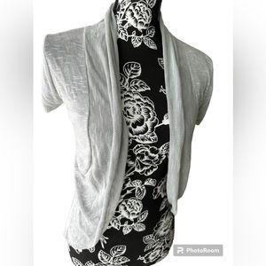 Absolutely creative worldwide knitted cardigan vest